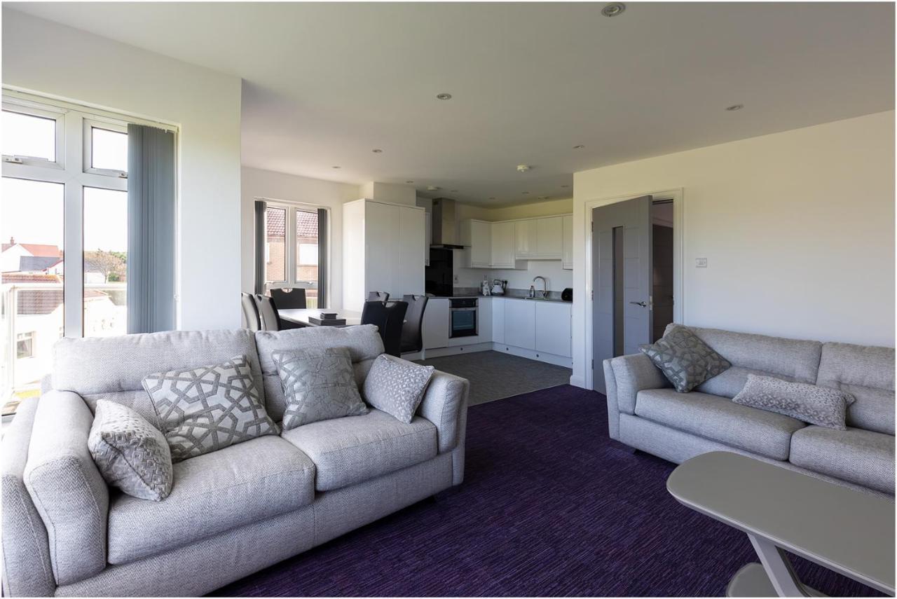 Apartment 3, The Links *